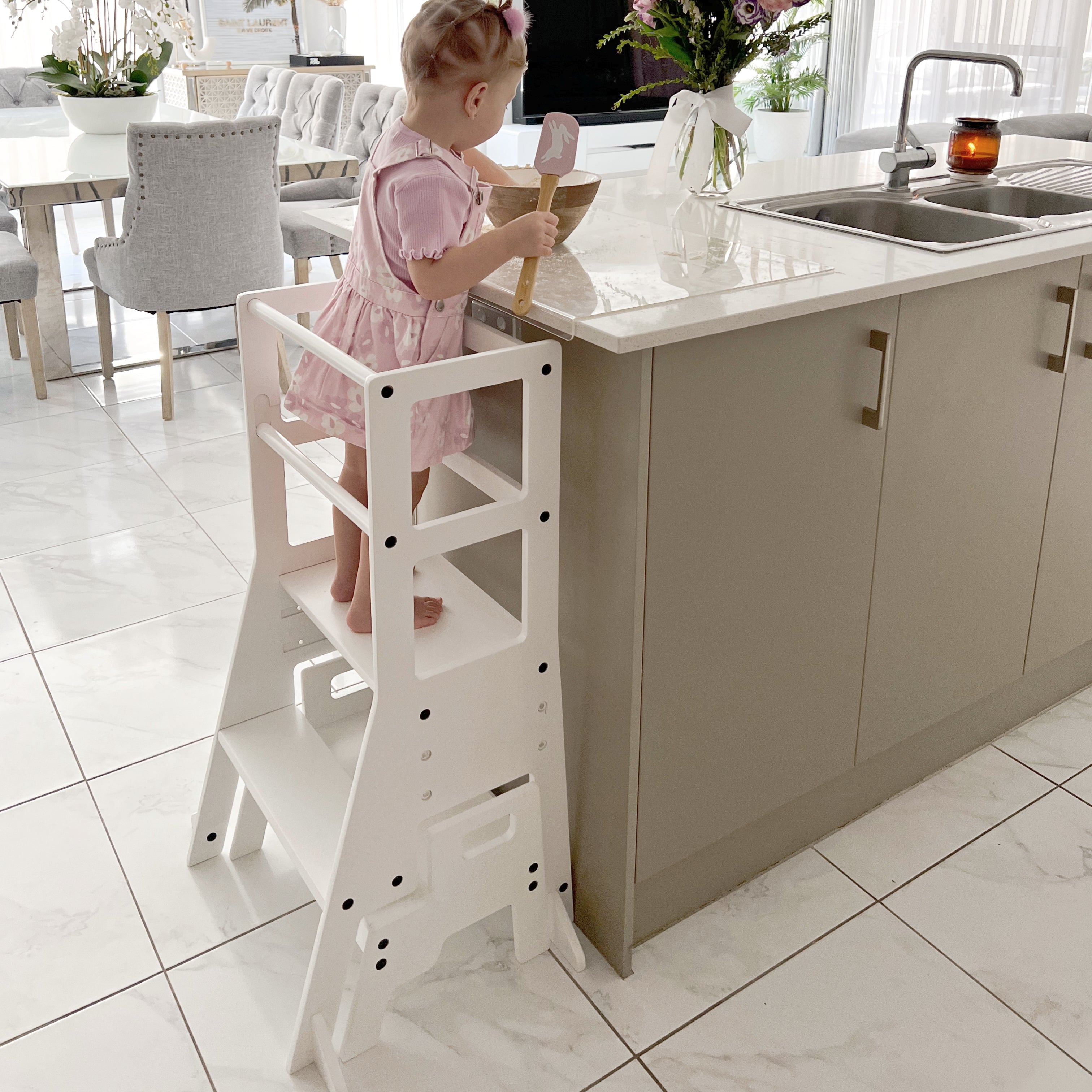 JALA Deluxe Adjustable Learning Tower