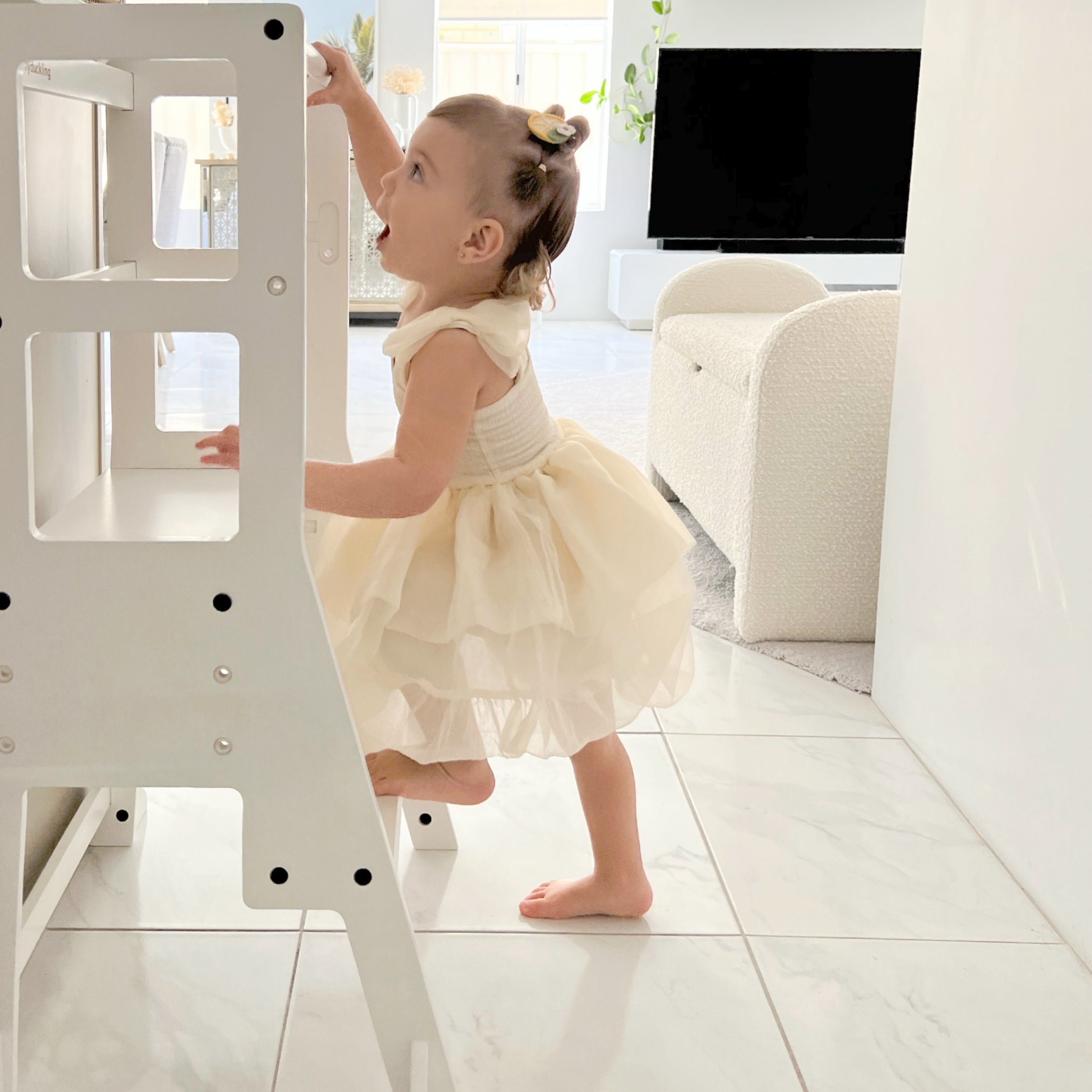 JALA Deluxe Adjustable Learning Tower