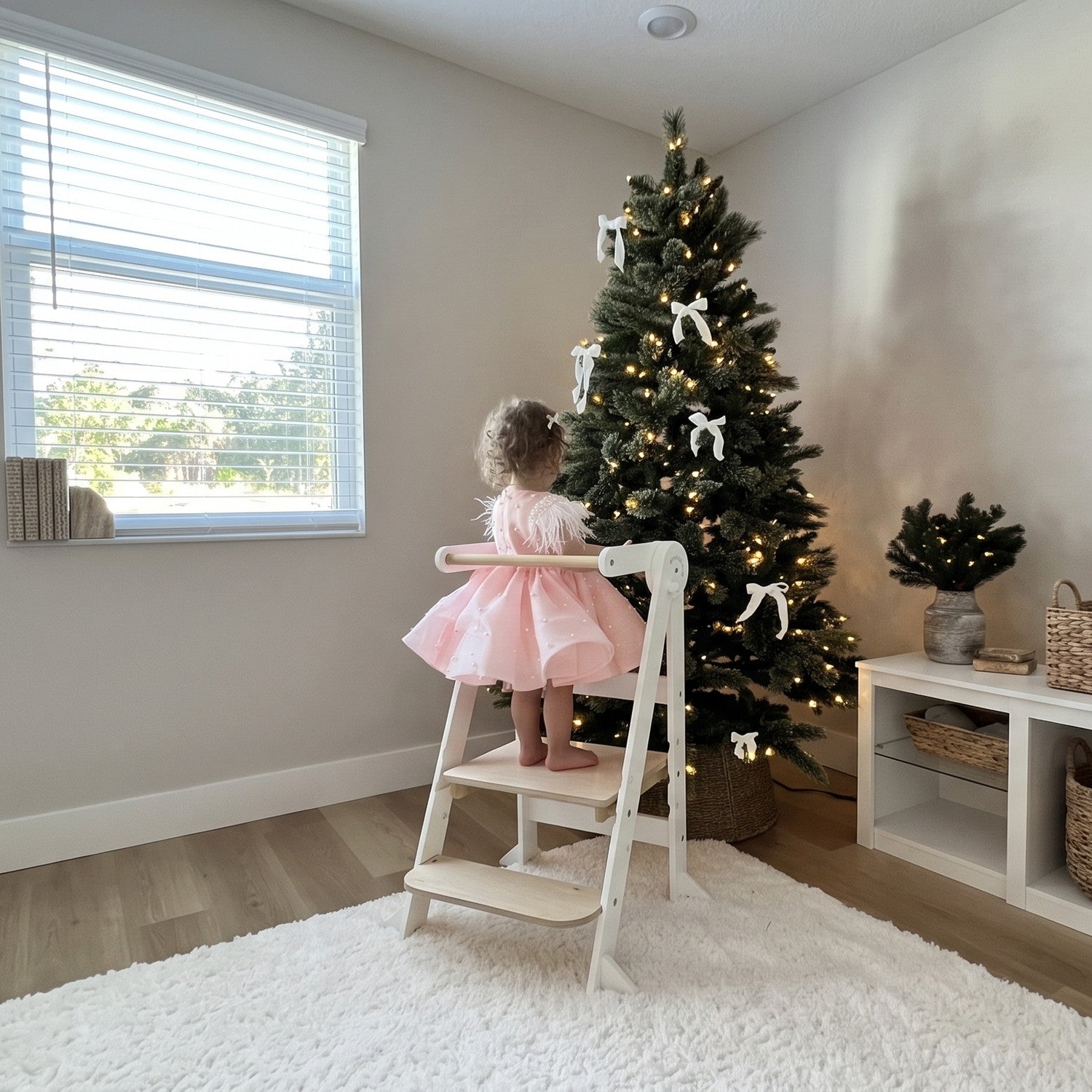 MILA Folding Adjustable Learning Tower