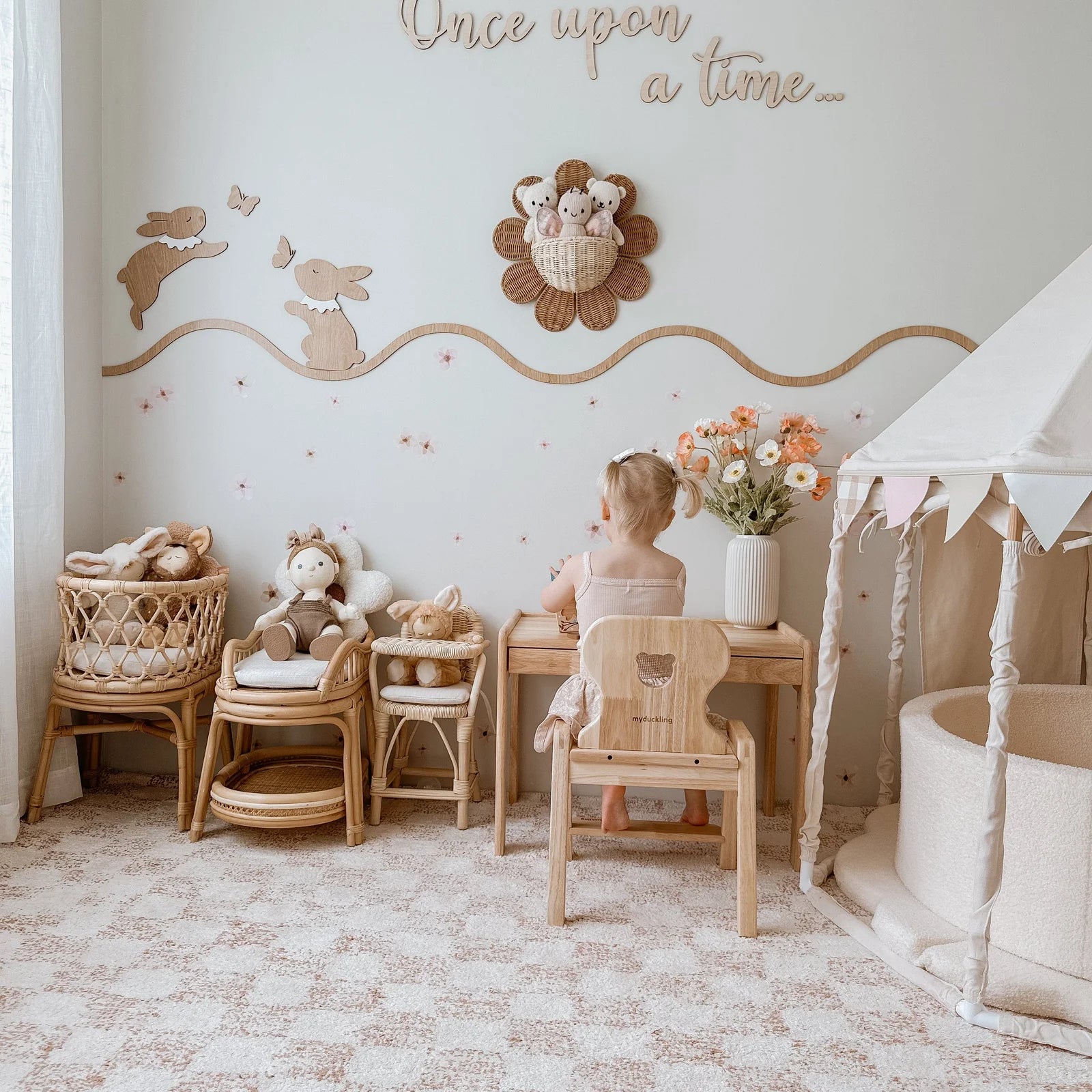 KAYA Kids Activity Table and Chair Set